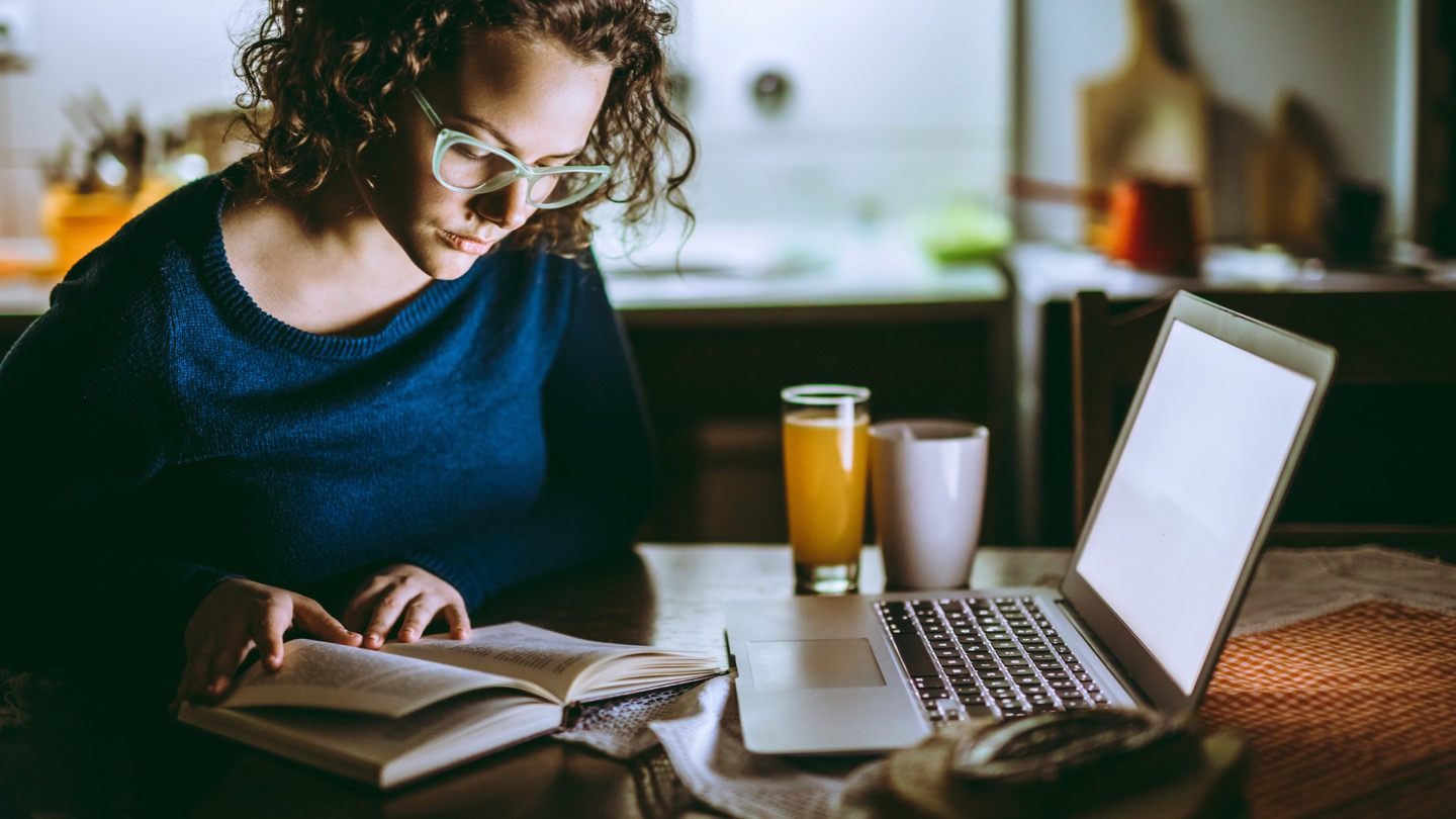 why is my internet slow at night hero 1013077430